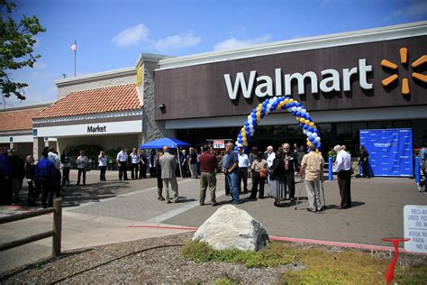 Walmart santee - SANTEE, Calif. — A Walmart in Santee has reopened after it was shut down for most of the day. The San Diego County Sheriff's Department warned the public to be aware of a heavy police presence ...